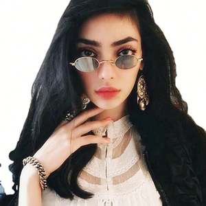 Nouveautés Mode Lunettes de Soleil pour Femmes avec Logo Personnalisé, Monture Métallique, UV400, Petites Lunettes Ovales - Product Image 5