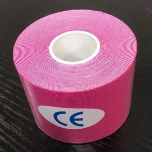Cinta de kinesiología de 5 cm x 5 m, color rosa, flexible, para soporte muscular y protección de las articulaciones - Product Image 1