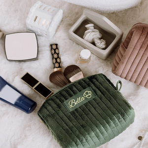 กระเป๋าเครื่องสำอางกำมะหยี่สุดหรู กระเป๋าเดินทางแบบซักได้ ของขวัญแต่งงานพร้อมโลโก้สั่งทำพิเศษ ลดราคาพิเศษ - Product Image 4