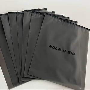 Sacchetti di plastica biodegradabili personalizzati, T-Shirt con cerniera smerigliata borsa da bagno Ziplock abbigliamento trasparente <span class=keywords><strong>borse</strong></span> con Logo - Product Image 1
