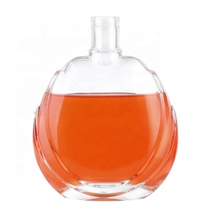 Vente en gros 500ml & 750ml Bouteilles en verre de liqueur vides sérigraphie pour vodka Gin whisky rhum <span class=keywords><strong>vin</strong></span> avec <span class=keywords><strong>bouchon</strong></span> en liège - Product Image 4