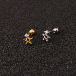 YW Venta al por Mayor, Pendientes de Cartílago de Acero Inoxidable con Baño de Oro de 14K y Zirconia, Diseño de Estrella Plana, para Tragus y Hélix, Regalo para Niños - Product Image 4