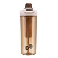 Bouteille d'eau en plastique avec infuseur de fruits et filtre, design minimaliste, type à pression, échantillon gratuit