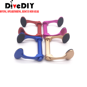 Pinza Nasal para <span class=keywords><strong>Buceo</strong></span> Libre |   Ligera Aleación de Aluminio con Almohadilla de Silicona y Cordón Ajustable para Pesca Submarina, <span class=keywords><strong>Buceo</strong></span> Libre y Natación - Product Image 4