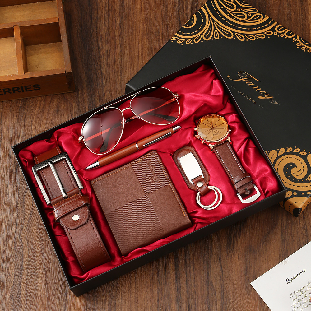 Caja de regalo de 7 piezas: billetera, cinturón, reloj, llavero, bolígrafo y gafas de sol.