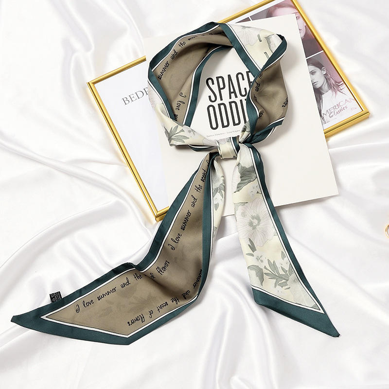 #73 english letters with dark green border - 9x140cm