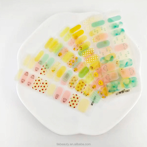 Five & Ten GMPC/Sedex/ISO/EUDR Vente en gros de bandes de gel pour nail art sans UV avec feuille métallique et paillettes, bandes de gel imperméables pour <span class=keywords><strong>ongles</strong></span> - Product Image 5