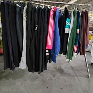 Vêtements d'occasion en gros IB01 – Sweats à capuche de marque, sweats décontractés, vêtements de seconde main originaux, très populaires, bon marché, haute qualité, pour la revente - Product Image 4