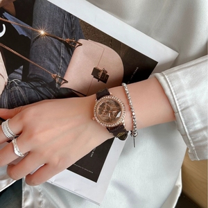 <span class=keywords><strong>Montre</strong></span>-bracelet pour <span class=keywords><strong>femme</strong></span> en acier inoxydable avec cadran numérique en diamant de marque tendance, boîtier de 10 mm, <span class=keywords><strong>aiguille</strong></span> luminescente, bracelet en cuir véritable - Product Image 6