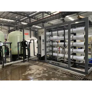 Installation industrielle de traitement RO de système de purification d'eau d'osmose d'inversion de la grande échelle 10000LPH