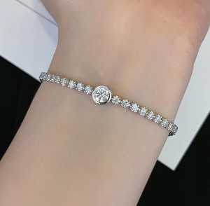 Pulsera de tenis con bisel de oro blanco y diamantes redondos de 6.50 quilates, color D-E-F, claridad VVS-VS - Certificado IGI - Product Image 6