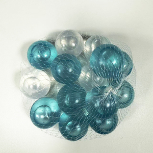 Cubetti di Ghiaccio Riutilizzabili Colorati, Senza BPA, in Plastica Trasparente Satinata da 3,5 cm, Ecologici, Non Tossici, per Feste e Whisky - Product Image 5