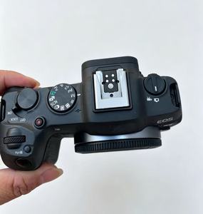 กล้องมิเรอร์เลส Canon EOS R8 ฟูลเฟรม มือสอง ตัวกล้องอย่างเดียว ความละเอียด 24.2MP เซ็นเซอร์ CMOS ถ่ายวิดีโอ 4K60P ความเร็ว 40fps รองรับเมาท์ RF สำหรับถ่ายวิดีโอบล็อก - Product Image 4