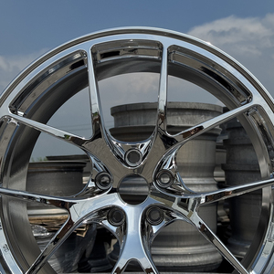 Trọng lượng nhẹ Chrome lõ<span class=keywords><strong>m</strong></span> bánh xe vành tùy chỉnh giả <span class=keywords><strong>m</strong></span>ạo 18 19 20 22 24 inch Vành hợp kim 5x114.3 5x130 5x120 5x112 moq 4 miếng - Product Image 5