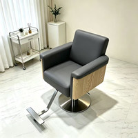 Fauteuil de Barbier en Cuir Nouvelle Génération, Pivotant et Réglable en Hauteur avec Pompe Hydraulique Professionnelle, Design Minimaliste Moderne pour Salons de Coiffure - Direct Usine