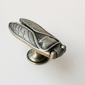 Nuevo Diseño del Fabricante: Perilla de Bronce Antiguo con Forma de Cigada para Cajones, Armarios, Dormitorios, Salas de Estar, Cocinas y Almacenes - Product Image 6