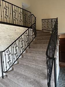 Villa Escalier en colimaçon en fer forgé Main courante courbée de luxe Garde-corps balustrade en fer forgé - Product Image 3