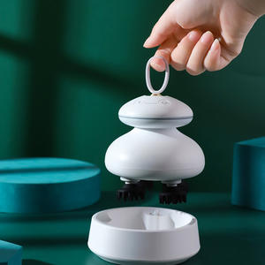 Masajeador de Cabeza y Cuero Cabelludo Recargable CYANMED con <span class=keywords><strong>EMS</strong></span>, Alivio del Estrés, Lavado de Cabello, Garra de Silicona, Terapia de Luz Roja LED y Control por Botones - Product Image 6