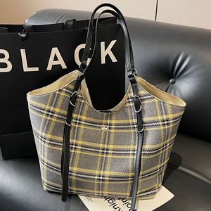 Nouveau sac en toile décontracté grande capacité, sac fourre-tout vintage à carreaux minimaliste, sac à bandoulière polyvalent et tendance - Product Image 2