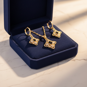 Parure de bijoux de luxe Pétale Rhombus, collier et boucles d'oreilles en zircon plaqué or 18 carats, tendance, inaltérable, pour mariée - Product Image 2