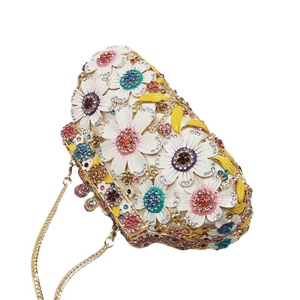 Bolso de Noche Elegante para Mujer con Diseño Floral Esmaltado, Cartera de Mano Brillante con Cristales para Fiesta, Boda o Salida Nocturna - Product Image 6