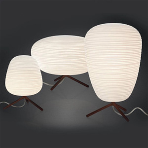 โคมไฟตั้งโต๊ะสไตล์มินิมอลทันสมัย สำหรับห้องนอนหรูหรา ห้องทำงาน โคมไฟห้องนั่งเล่นดีไซน์สร้างสรรค์ไม่ซ้ำใคร ยอดนิยมใน TikTok โคมไฟข้างเตียงสุดหรู - Product Image 4