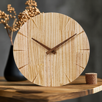 Horloge murale géométrique 3D aspect bois clair avec design à facettes taillées en diamant, silencieuse sans tic-tac pour salon, chambre à coucher, décoration moderne