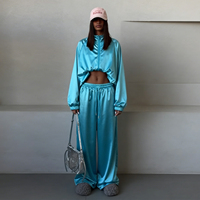 Ensemble veste coupe-vent et pantalon en polyester personnalisé, survêtement en nylon, ensemble pantalon de survêtement coupe droite et sweat à capuche, survêtement satiné pour femme