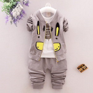 Vêtements pour enfants en gros, ensemble de 3 pièces pour enfants, veste, t-shirt et pantalon - Product Image 4