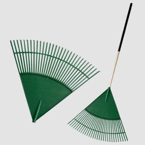 Râteau à <span class=keywords><strong>feuilles</strong></span> portable en plastique – Râteau de jardin de 27 cm de large avec long manche en bois et 22 dents pour le nettoyage des pelouses et des jardins - Product Image 1