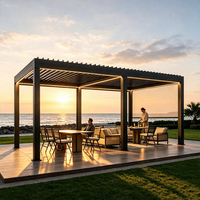Pergola bioclimatique motorisée en aluminium sur mesure avec écran zip et toit à lames orientables électriques