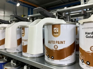 Recubrimiento líquido acrílico 2K de alto brillo, pintura para carrocería de coche, excelente resistencia a la intemperie, espray anticorrosión antiamarilleo para coche - Product Image 3