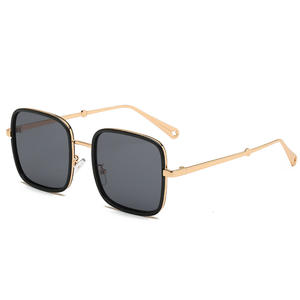 <span class=keywords><strong>Gafas</strong></span> de Sol Polarizadas Cuadradas con Montura Metálica Sin Aro, Ligeras, con Logotipo Personalizado, Ajustables, Diseño Moderno 2025, Unisex - Product Image 3