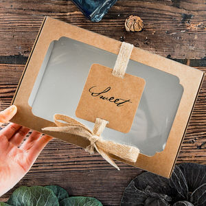 Boîtes à gâteaux en carton ondulé personnalisées avec fenêtres, boîtes souples pour l'emballage alimentaire, matériaux recyclés, lamination mate, doublure en éponge, boulangerie - Product Image 3