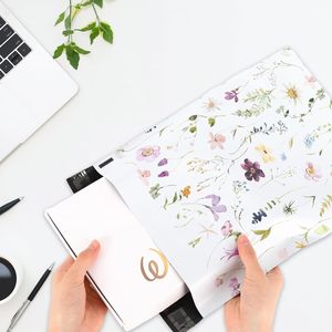 Sobres de Poliéster con Diseño de Flores Silvestres en Acuarela - Paquete de 100 Unidades de 10x13 Pulgadas, Bolsas de Envío Decorativas Autosellables para Ropa - Product Image 3
