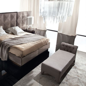 Mobilier de chambre à coucher italien luxe moderne minimaliste boucle banc de chambre à coucher en tissu avec dossier - Product Image 3