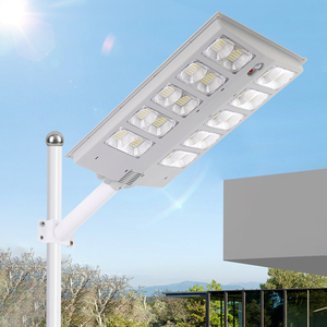 Farola Solar de 1000W para Exteriores, IP67 Impermeable, <span class=keywords><strong>Todo</strong></span> en Uno, <span class=keywords><strong>LED</strong></span> con Control Remoto, 6000K, Ángulo de Haz de 320°, para Carreteras y Patios - Product Image 1