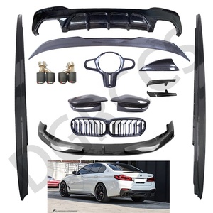 Para BMW Serie 5 G30: Alerón de fibra de carbono, labio delantero, difusor trasero, cubierta de espejo, rejilla, cubierta de volante y aleta de tiburón. - Product Image 1