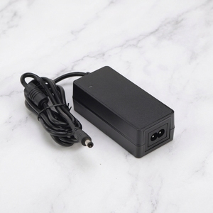 Adaptateur de chargeur de bureau 20V 9A 180W pour planches à roulettes <span class=keywords><strong>électrique</strong></span>s tout-terrain 36V <span class=keywords><strong>et</strong></span> patins tout-terrain avec prise DC 5,5 mm SAA CE Safe - Product Image 1