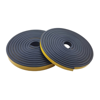 Bande d'étanchéité en caoutchouc éponge EPDM, offre une étanchéité et une absorption des chocs, disponible en 2 mm, 3 mm et 4 mm, pour les portes et les fenêtres