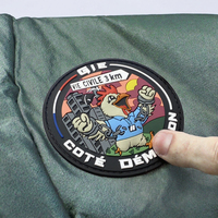 Étiquette personnalisée 2026 en PVC souple gaufré 3D, écologique, lavable, avec logo, pour uniformes, vêtements, sacs et lettres, fixation auto-agrippante