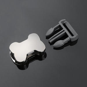 Hebilla metálica de liberación rápida con forma de hueso para mascotas, cierre plateado para collar, cochecito, mochila, correas DZB208-25 - Product Image 3