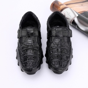 Mocasines Negros con Estampado de Piel de Cocodrilo 100%, Punta Redonda, Cierre de Velcro, Entresuela Acolchada de EVA, Suela de Goma, para Todas las Temporadas - Product Image 1
