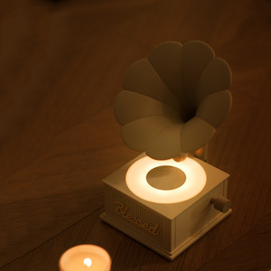 ลำโพงบลูทูธไร้สายพร้อมไฟ LED สำหรับตกแต่งโต๊ะทำงาน - Product Image 2