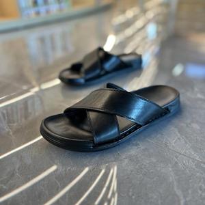 Sandales et Tongs d'été en Cuir Véritable pour Hommes 2026 – Qualité Supérieure, Style Tendance en Cuir de Vachette - Product Image 1