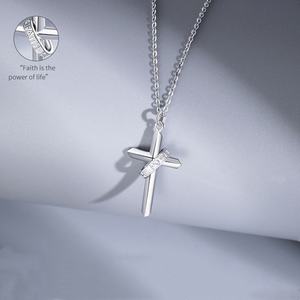 Collar de Joyería de Moda, Collar con Colgante, Joyería Fina, Collar de Plata 925, Joyería para Mujer, Plata de Ley 925, Joyería con Cruz - Product Image 1