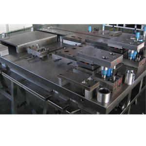 Moule de fabrication de plaques d'immatriculation en aluminium pour voiture, moule d'injection de haute qualité et économique, service de prix - Product Image 1