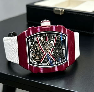 Reloj Mecánico de Lujo de Alta Gama con Diseño Hueco, Caja de Fibra de Carbono Roja, Estilo Ejecutivo para Hombre - Product Image 1