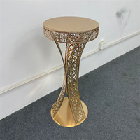 Support à fleurs moderne en métal filigrané plaqué or, centre de table de mariage, socle à gâteau, présentoir à fleurs, décoration d'allée