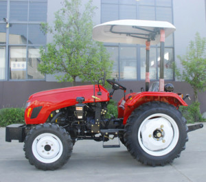 Tracteur agricole TT704 à essieu arrière renforcé, machine de labour lourde 4x4 - Product Image 1